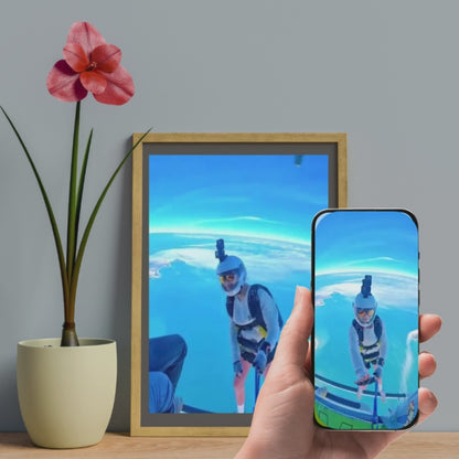 The Magic Memory Frame - Scan to play Video