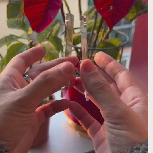 The Magic Memory Frame - Scan to play Video